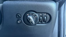 MINI Hatchback 1.5 Cooper Classic Premium 3dr Petrol Hatchback